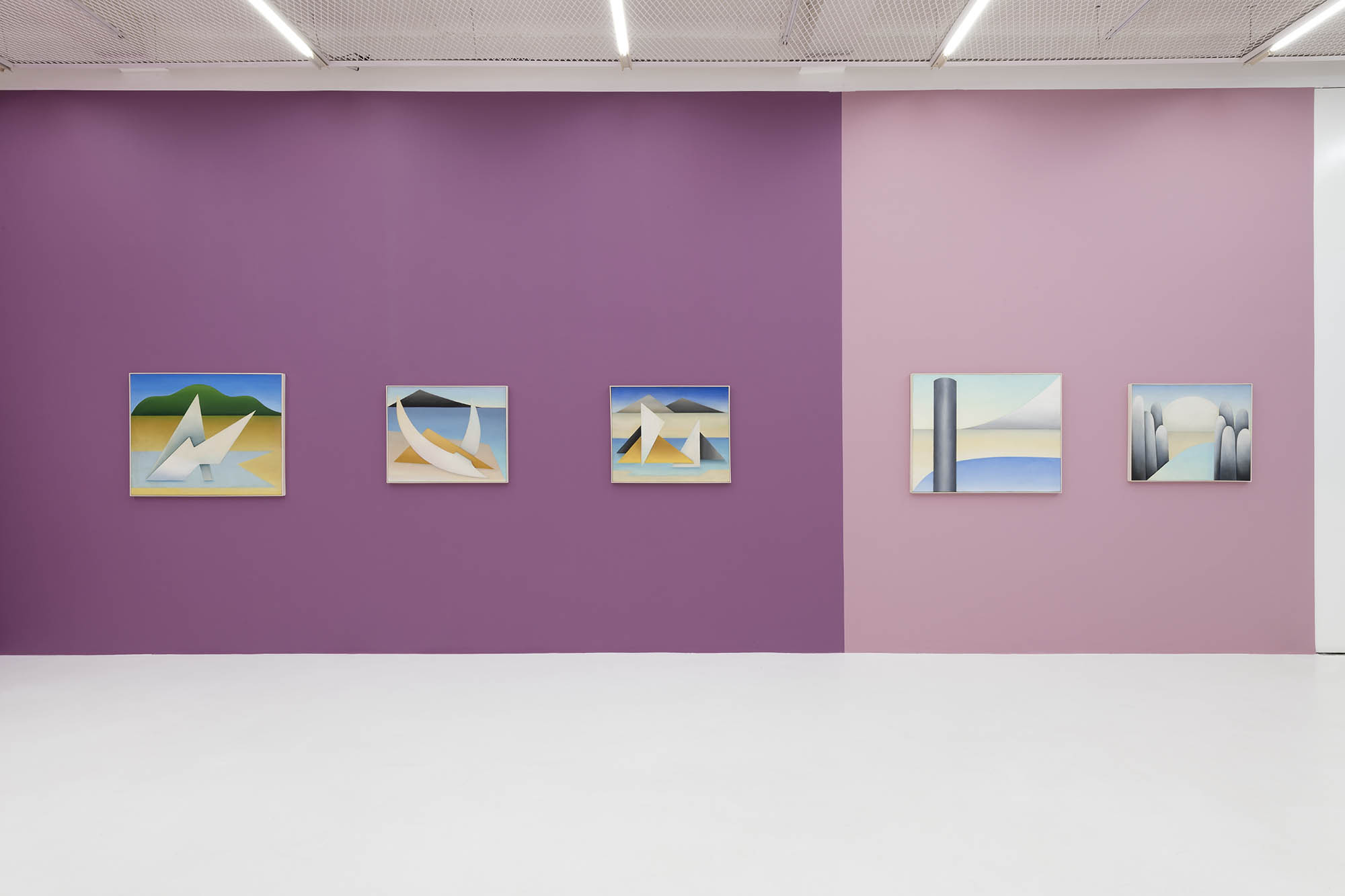 Marilia Kranz: relevos e pinturas