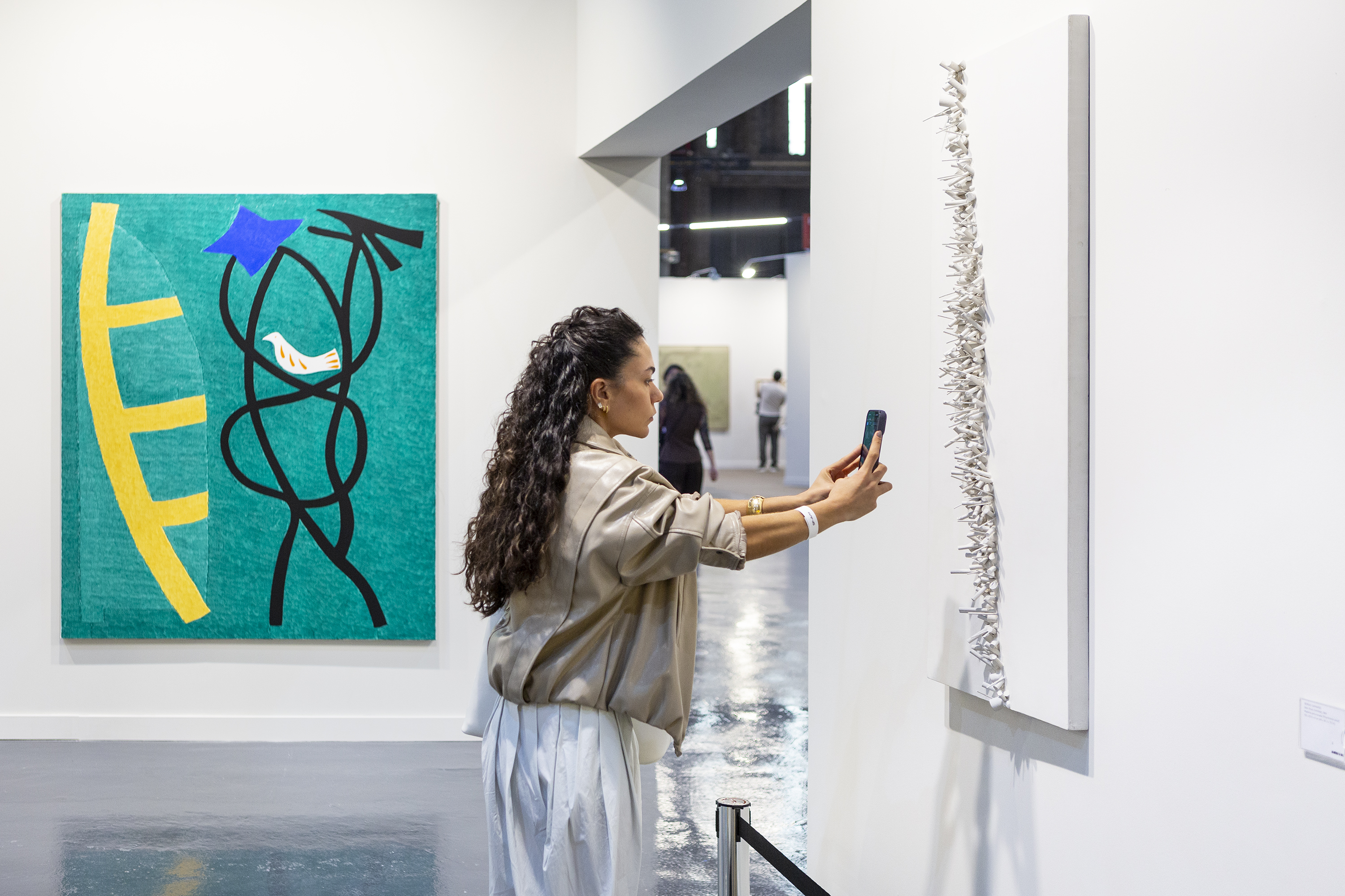 Almeida & Dale gallery booth at SP-Arte Rotas 2026. © Courtesy SP-Arte
