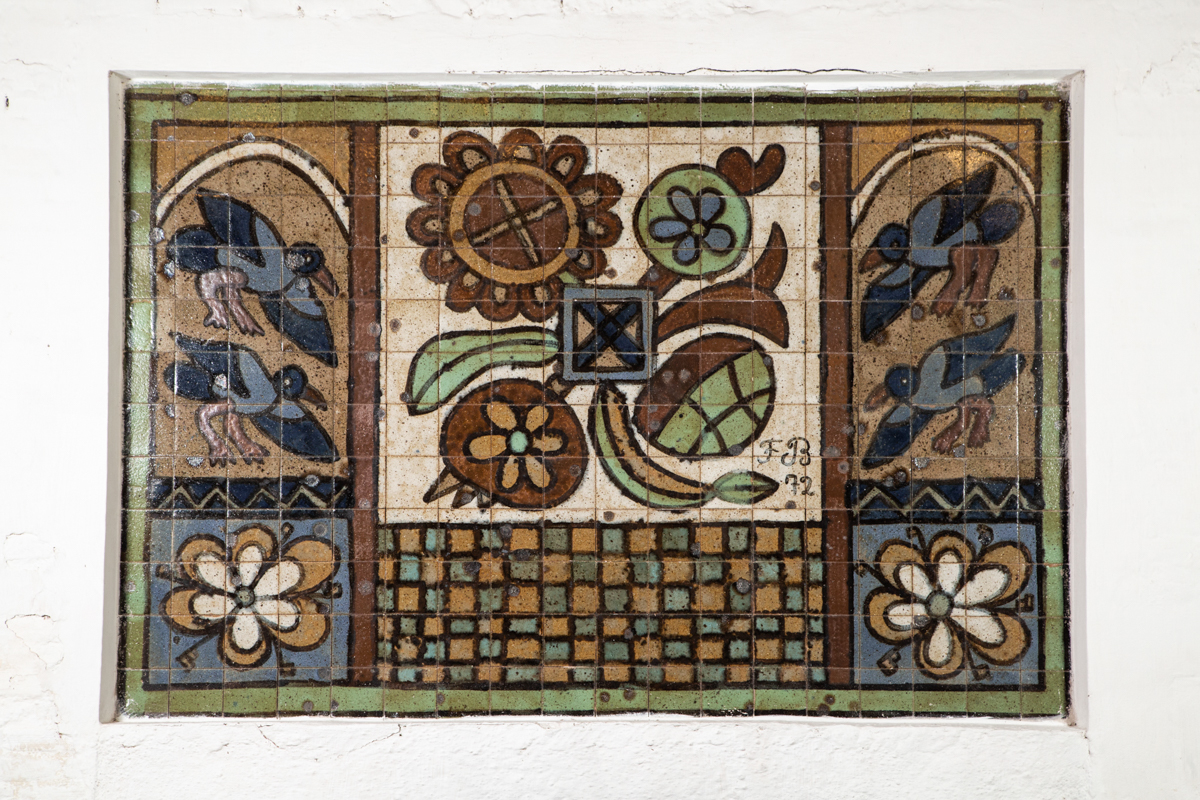 Francisco Brennand, "Floral com pássaros", 1972. Photo: Hesíodo Góes/Oficina Francisco Brennand