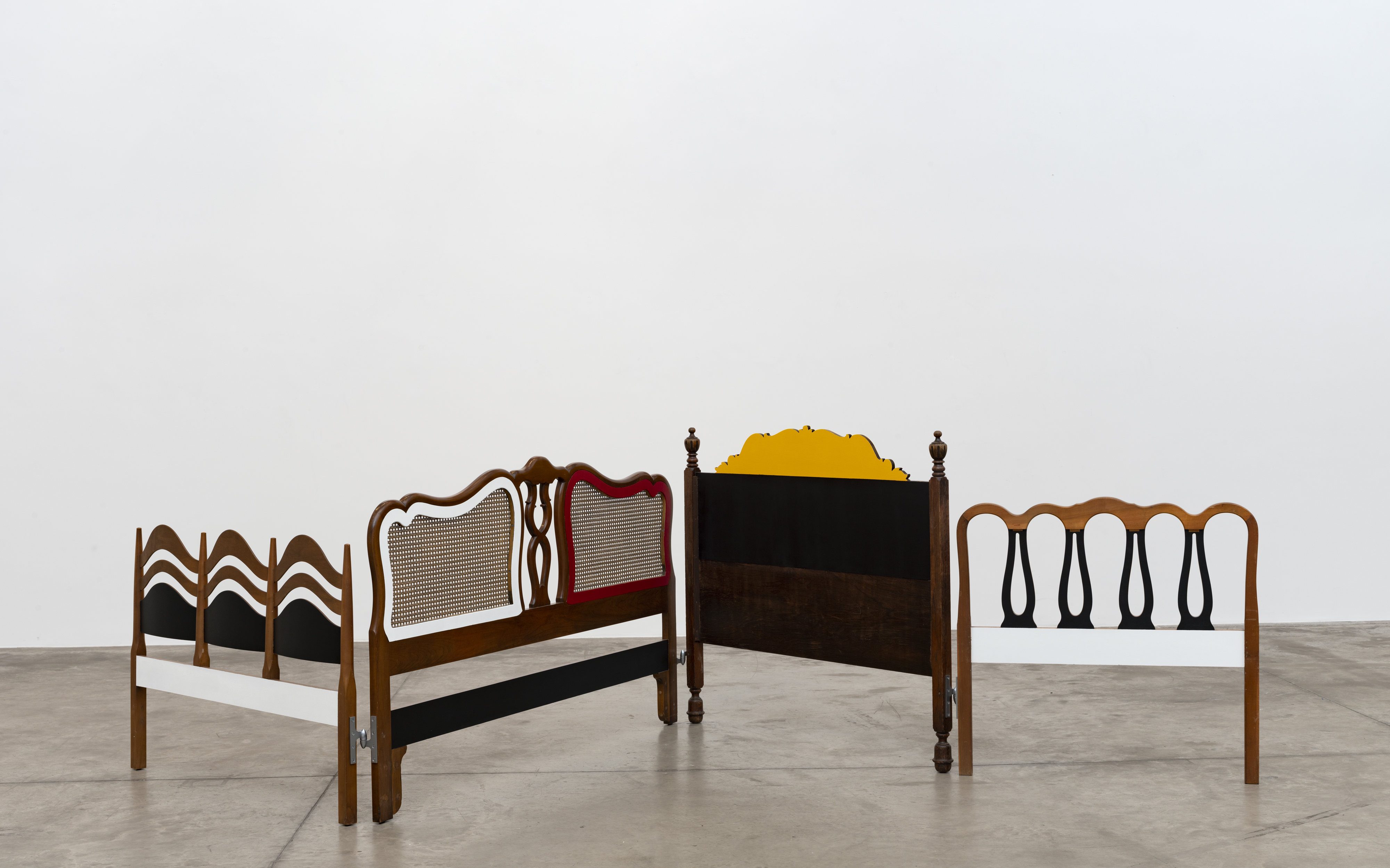 Valeska Soares, "Unhinged (Part 2)", 2017. © Eduardo Ortega/courtesy of Gomide&Co and Fortes D’Aloia & Gabriel.