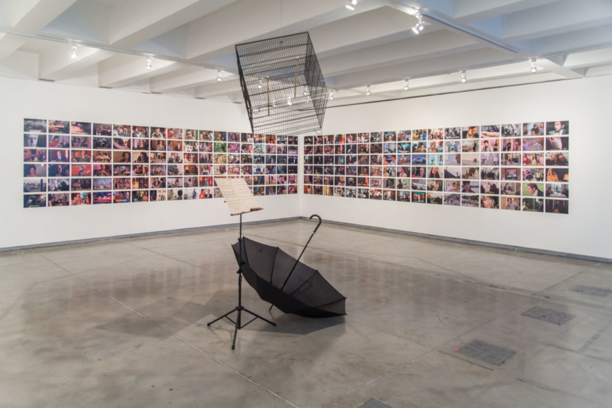 Vista da instalação "(Still) Brazil" no Paço das Artes, São Paulo, 2018 (Foto: Lauro Rocha)