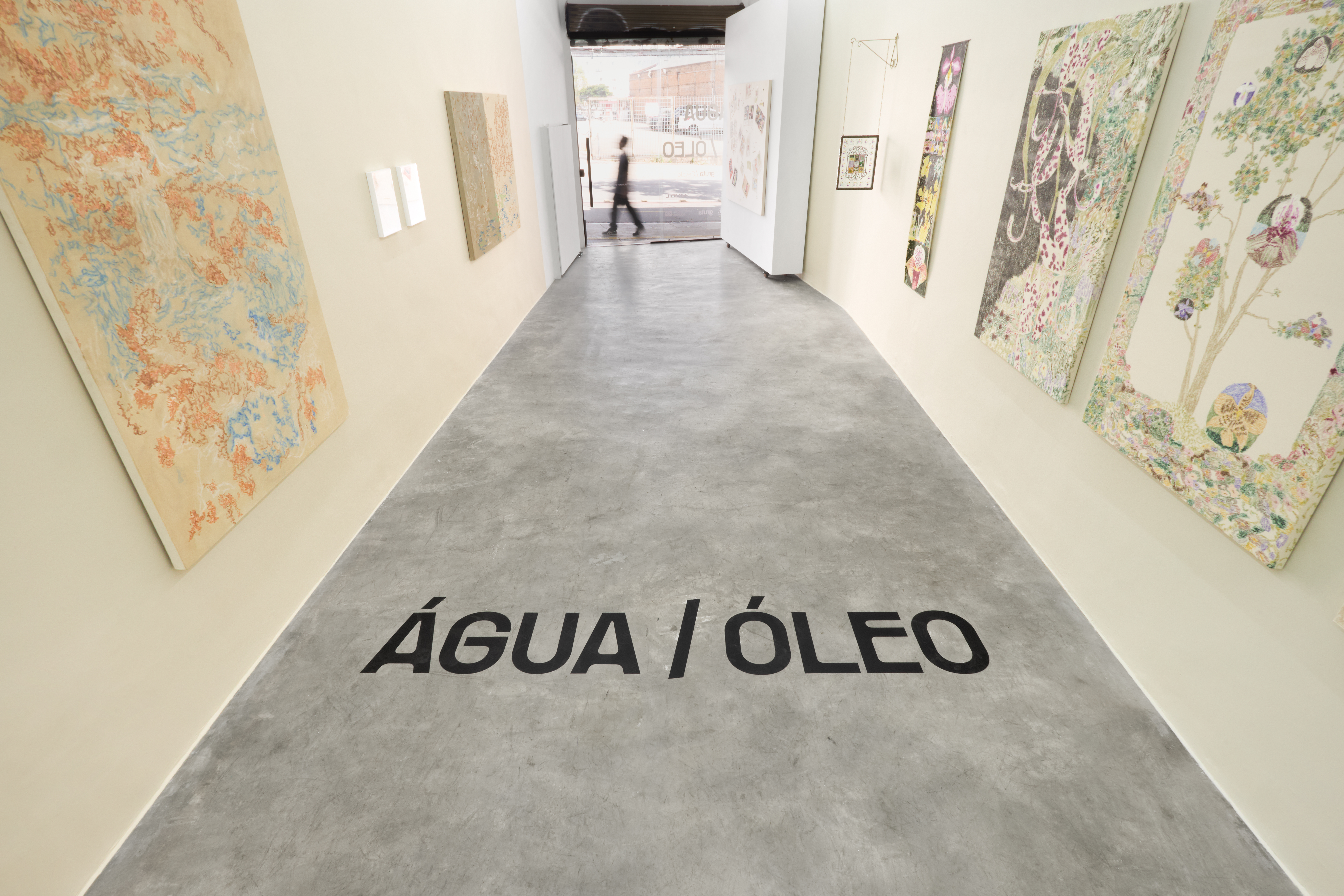 ÁGUA / ÓLEO