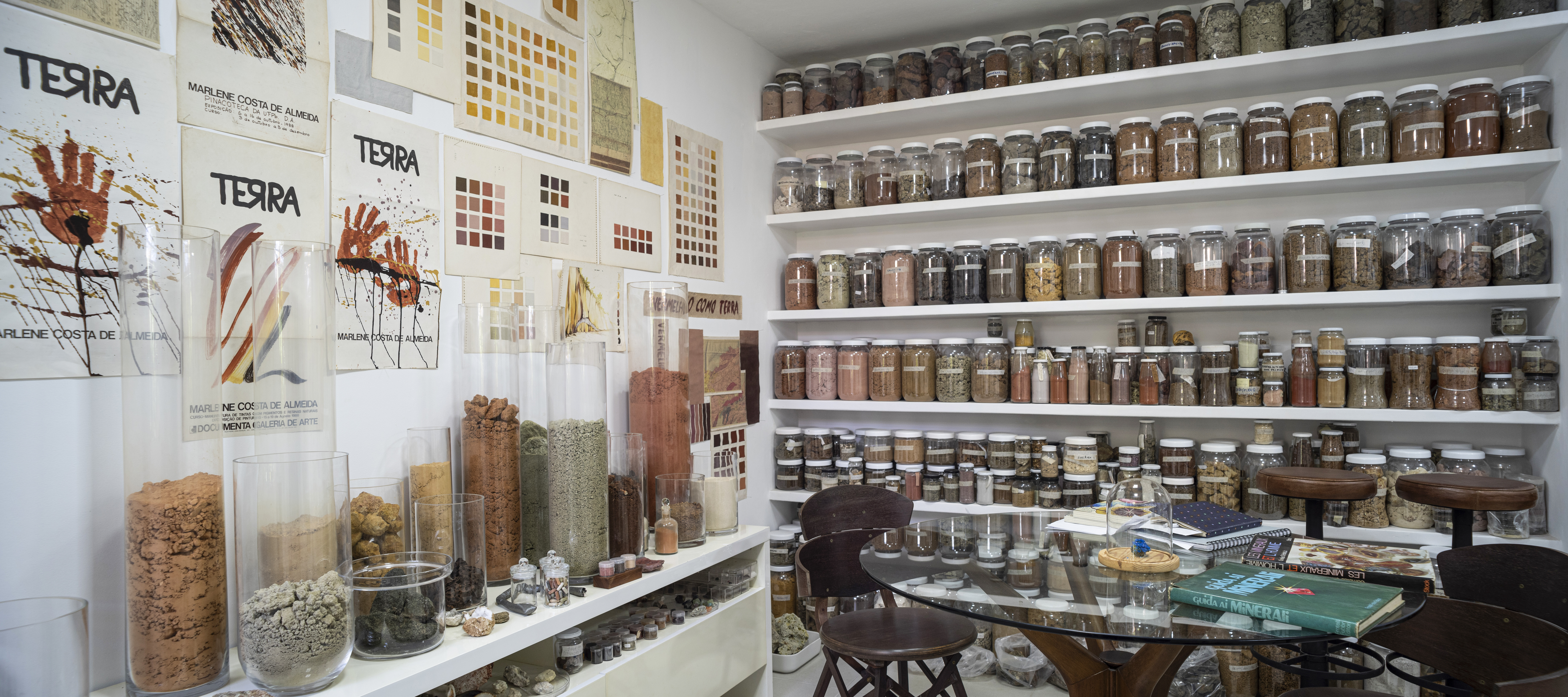 “Museu das Terras Brasileiras”, at Marlene Almeida's studio, in João Pessoa, Paraíba © Fred Jordão / Courtesy Almeida & Dale