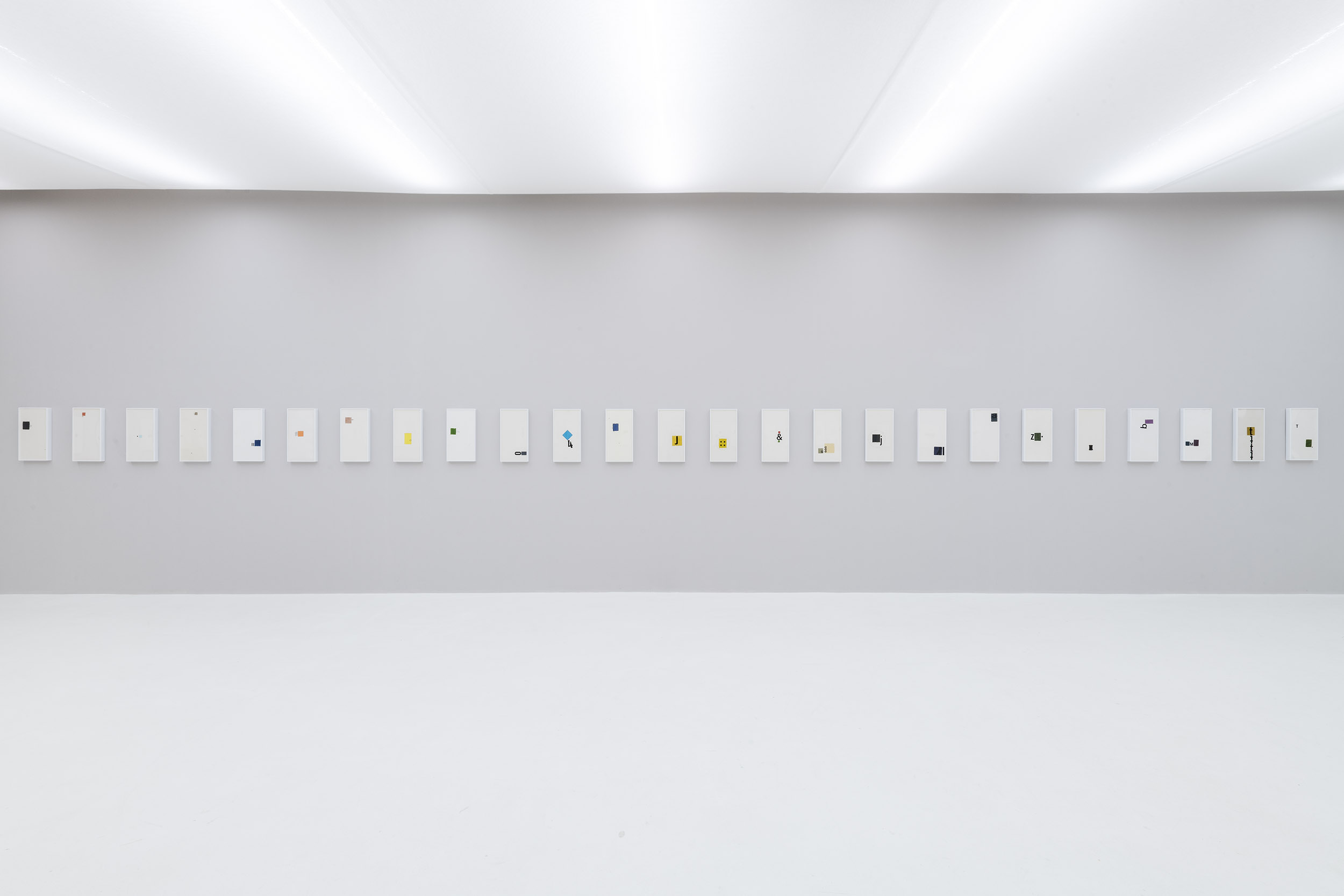 Mira Schendel: Toquinhos